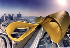Yellow Ribbon is put on the side of a building in Detroit welcoming  Gulf War Vets.