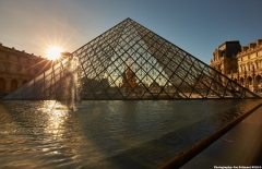Pyramide du Louvre