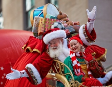 Macy's Thanksgiving Santa